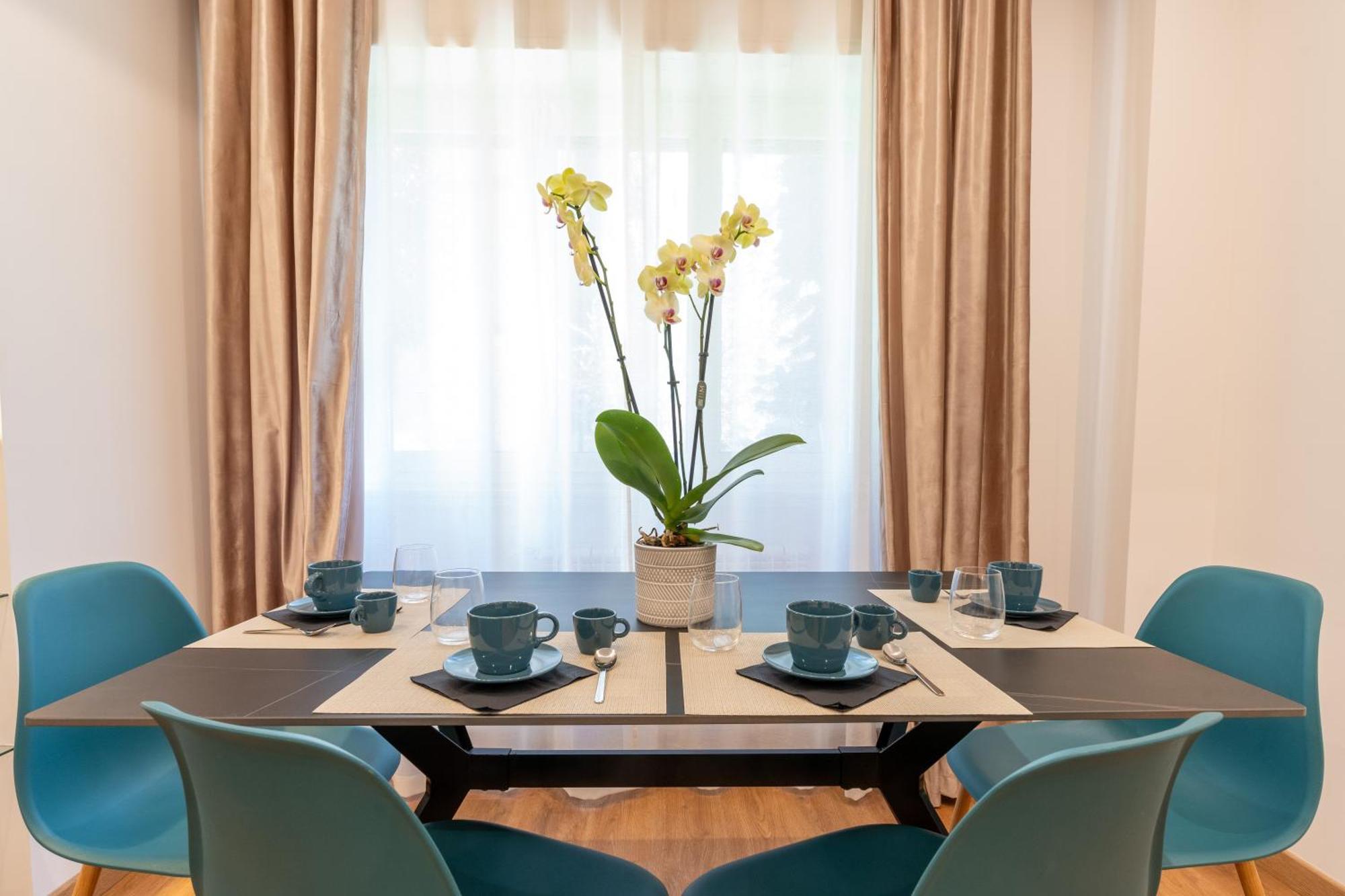 Apartment Vatican Oasis - Free Parking, 4-6 Pax, 2 Bedrooms