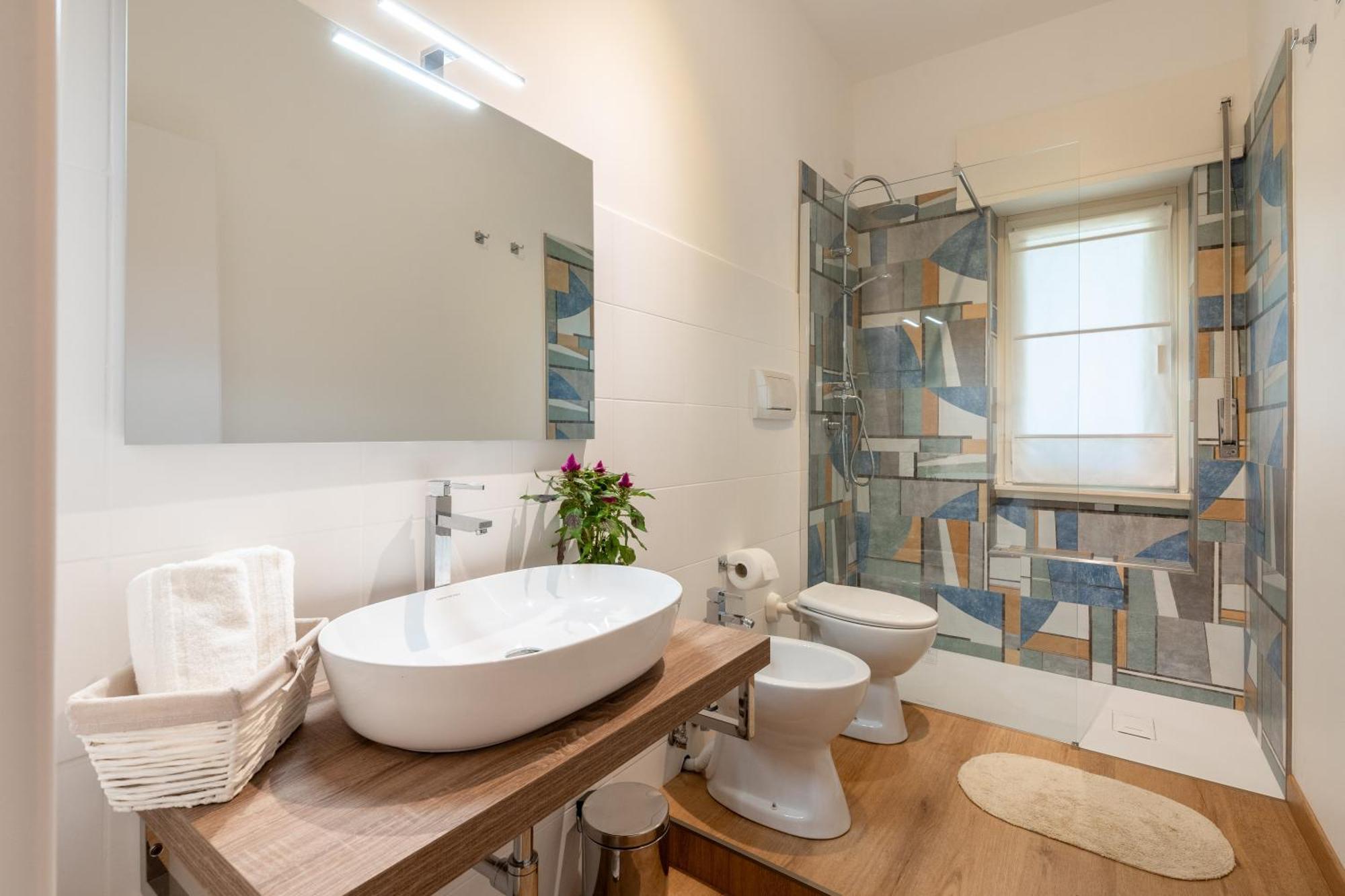 Vatican Oasis - Free Parking, 4-6 Pax, 2 Bedrooms Apartment Rome