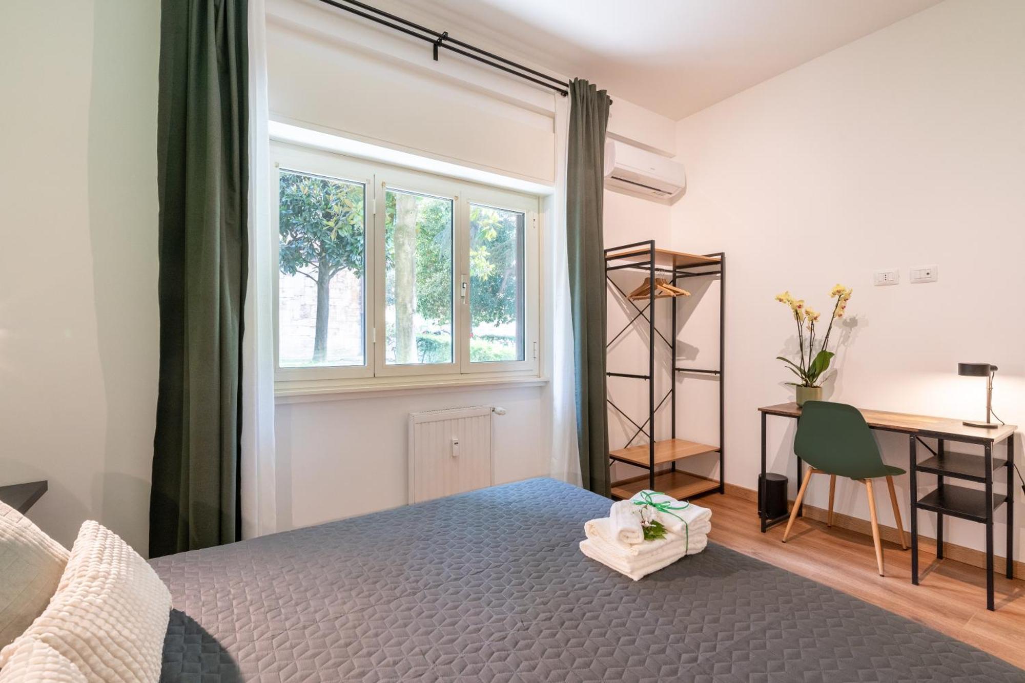 Vatican Oasis - Free Parking, 4-6 Pax, 2 Bedrooms Apartment